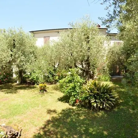 Prázdninový dům Ferienhaus Fuer 8 Personen Ca 150 Qm In Viareggio, Toskana Provinz Lucca Viareggio