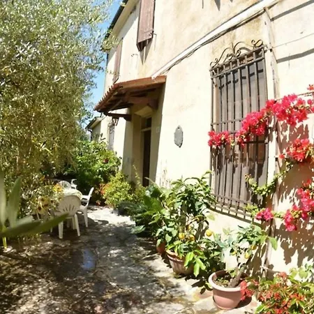 Prázdninový dům Ferienhaus Fuer 8 Personen Ca 150 Qm In Viareggio, Toskana Provinz Lucca *